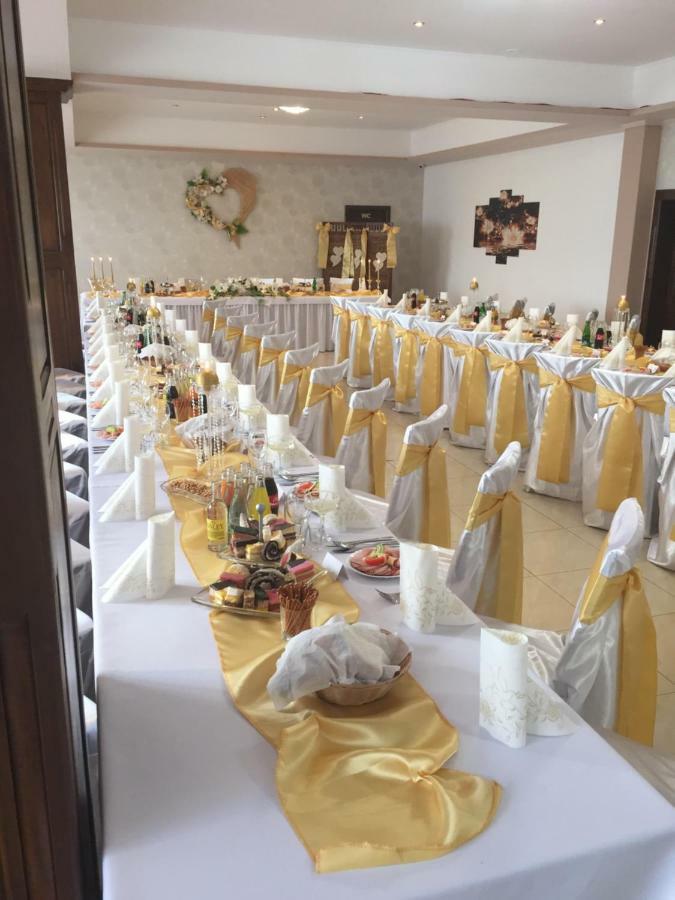 Penzion Anima Hotel Kaluza Ngoại thất bức ảnh